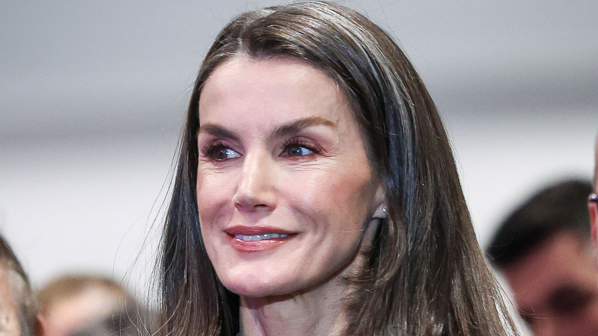 Queen Letizia makes the case for styling ‘It-girl’ balloon pants in your 50s