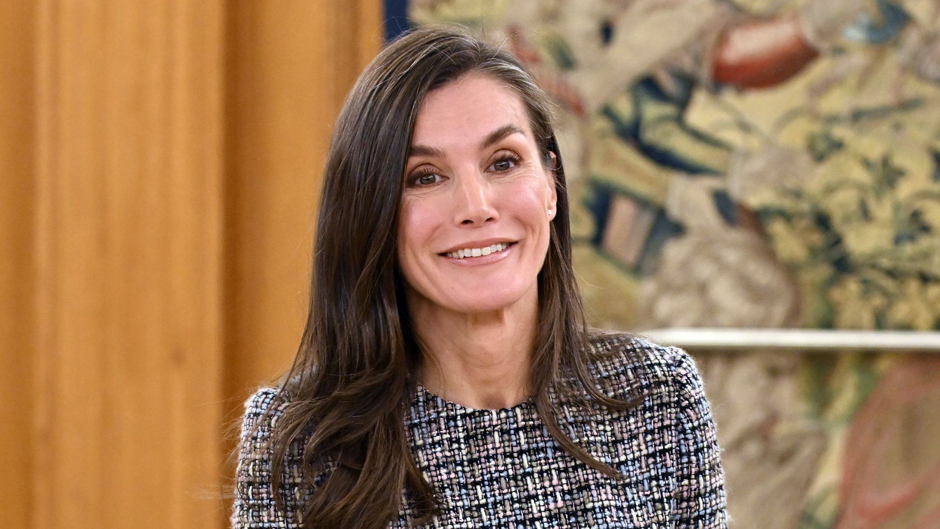 Queen Letizia puts ‘contemporary’ spin on heritage look everyone will be wearing in 2026