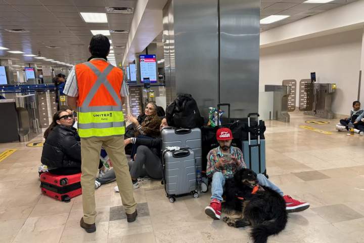 26K Canadians in Mexico as cartel violence hits Puerto Vallarta: minister