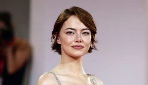 Emma Stone reveals why she is still not on social media