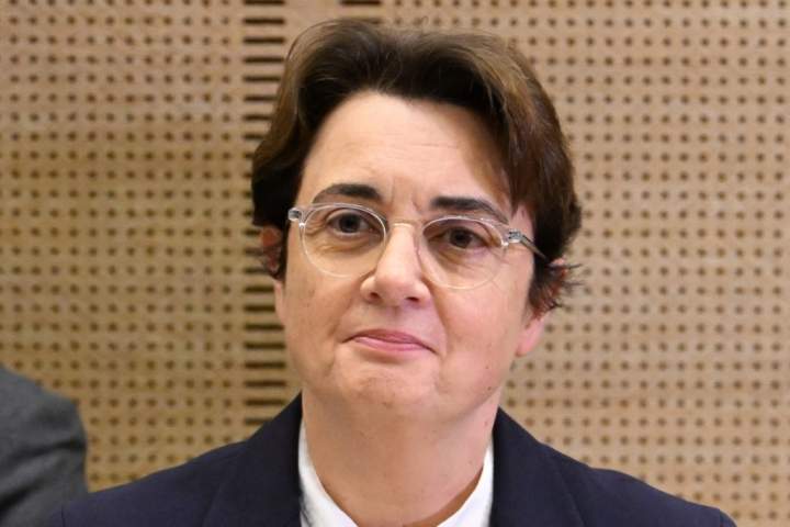 Louvre Museum director resigns months after crown jewel heist in Paris