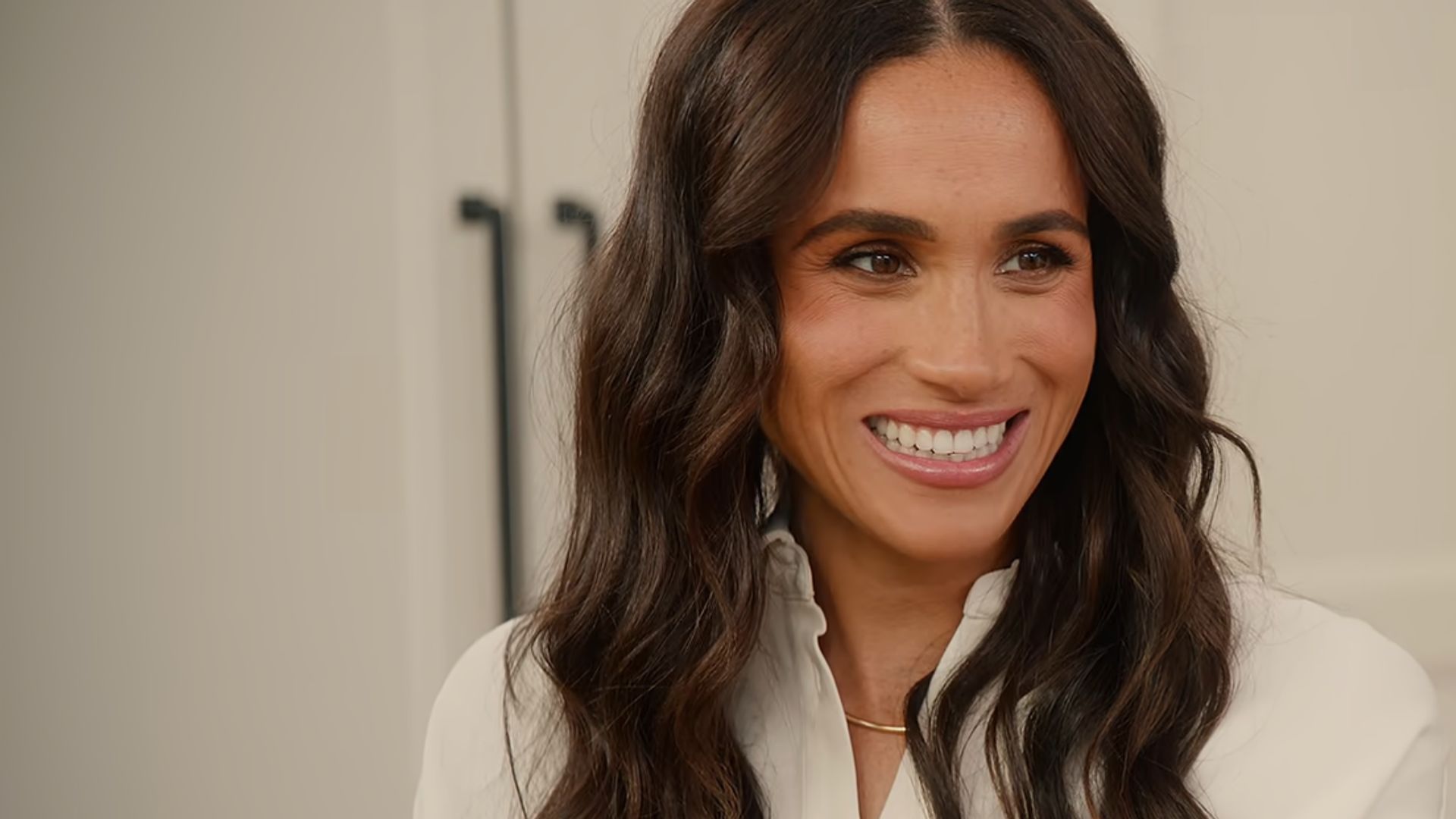 Meghan Markle shuns Gen-Z fashion rules in skinny jeans – with a 70s twist