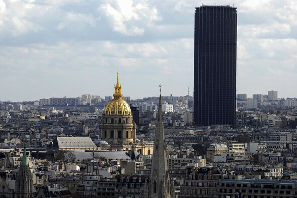 Paris: Eiffel Tower and Montparnasse Tower bomb threat sparks evacuations