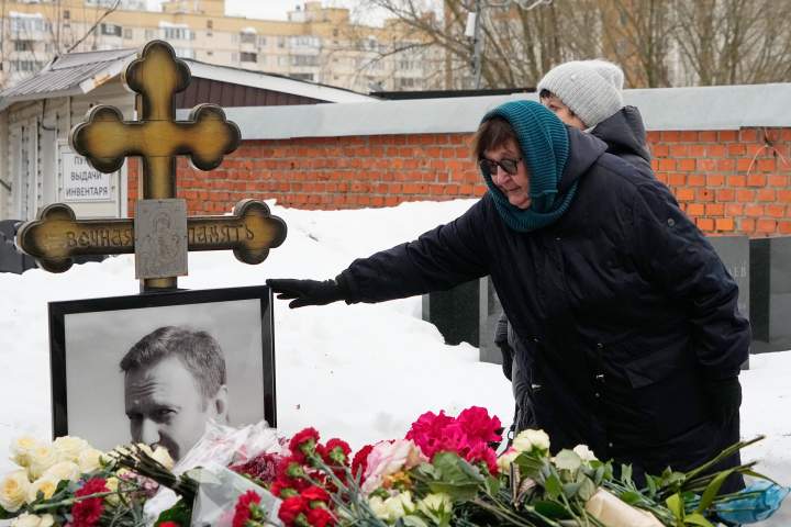 Russians mourn Alexei Navalny’s death on 2nd anniversary: ‘He was murdered’