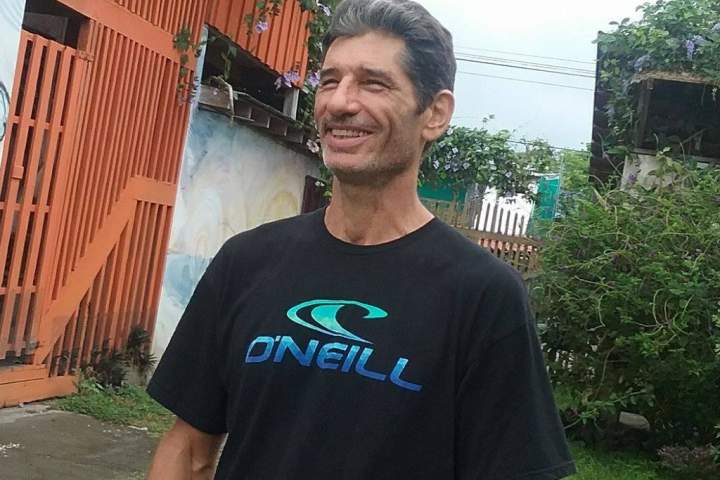 U.S. surfer Kurt Van Dyke found dead in Costa Rica in apparent robbery