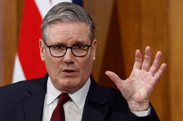 GB News grinds to halt for breaking Trump alert – and it’s bad news for Starmer