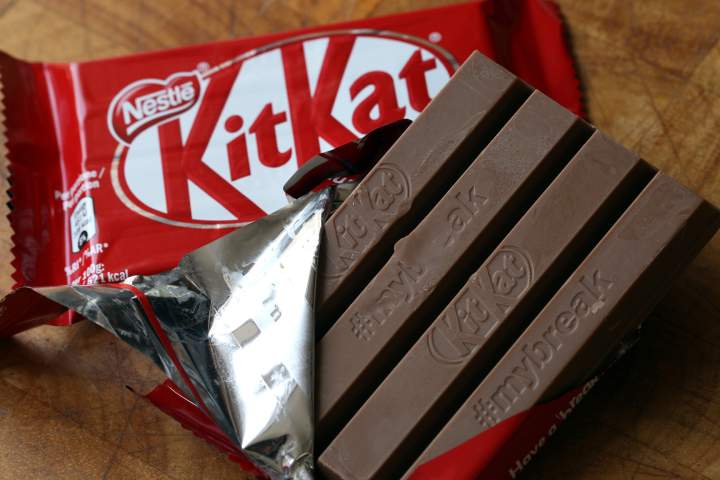 KitKat thieves make a break for it, steal more than 400K bars in roadway heist