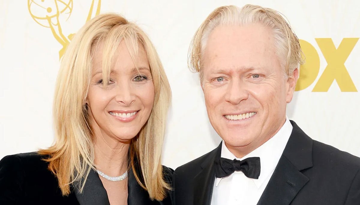 Lisa Kudrow reflects on love story with Michel Stern before ‘Friends’