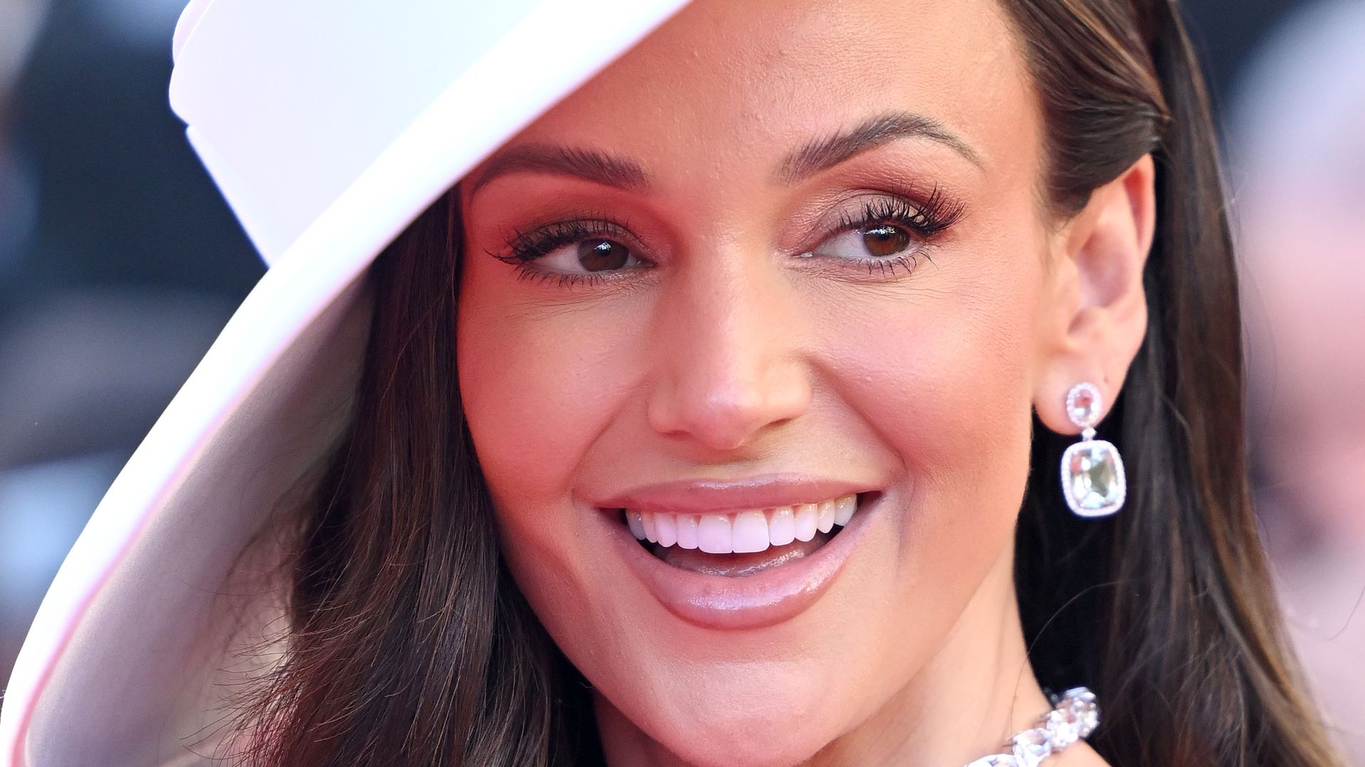 Michelle Keegan just upped the drama in copycat Pretty Woman dress