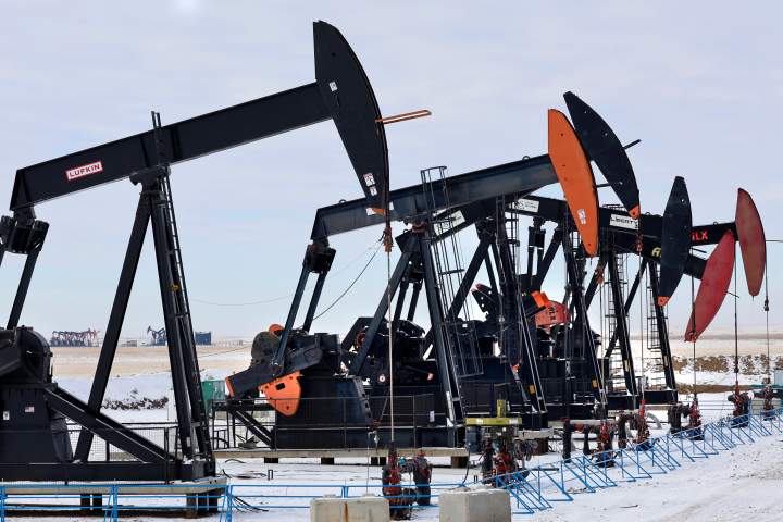 Oil price spikes will hit Canadians ‘throughout our economy,’ experts say