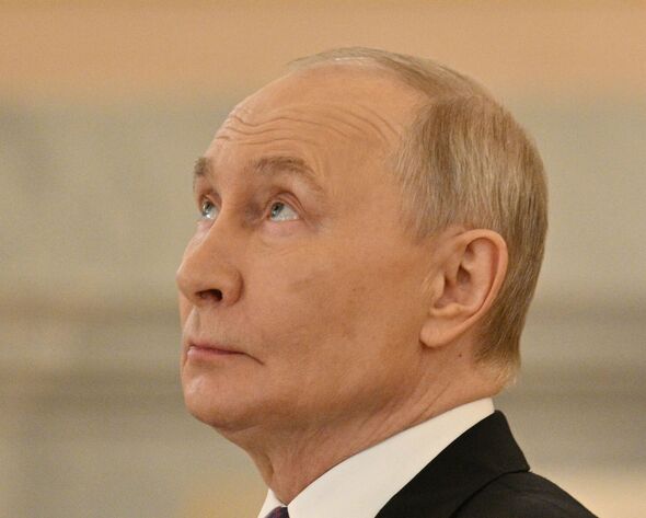 Putin jumps on Iran crisis to save Russian economy with bombshell offer