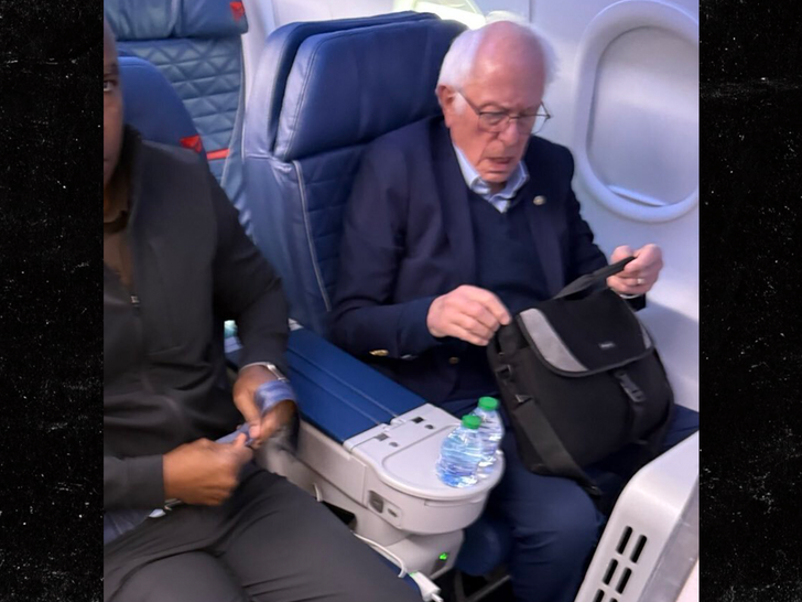 Sen. Bernie Sanders On First Class Flight Out of D.C. As DHS Funding Bill Dies