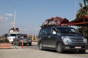 Syria deploys thousands of troops, rockets to Lebanon border, sources say