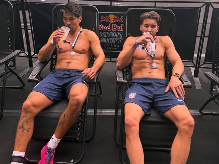 Toddy Smith vs. Jeff Wittek Who’d You Rather?! YouTubers In Athletic Shorts