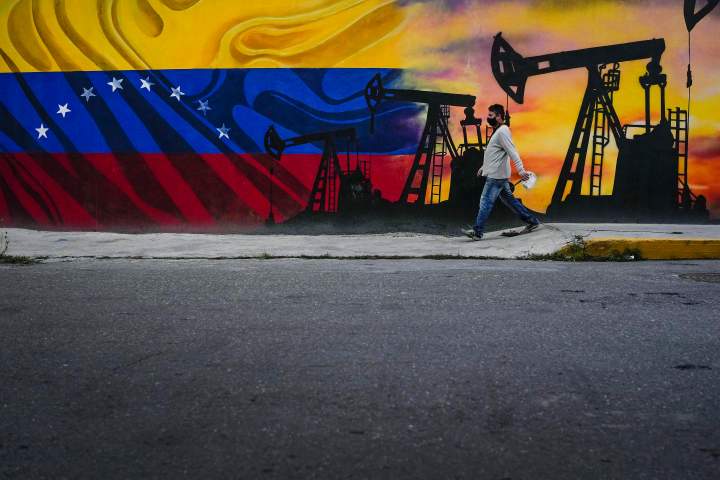 U.S. eases Venezuela oil sanctions amid Iran war energy crisis