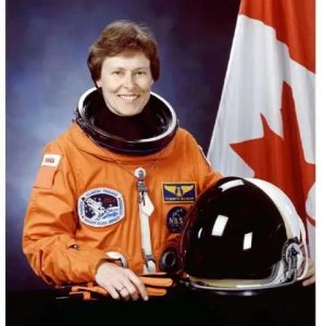 From ‘bird leg syndrome’ to solar storms: Roberta Bondar breaks down Artemis II mission
