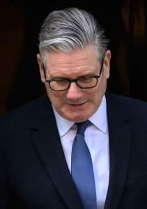 Furious MPs demand Starmer faces the same sleaze inquiry that ended Boris