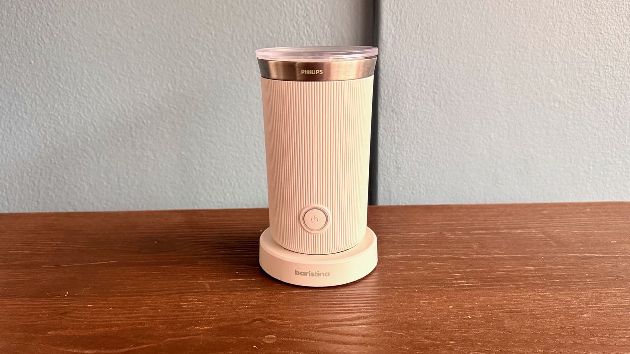 I used the Philips Baristina Milk Frother for two weeks and found it produced consistently thick foam, even from non-dairy milks — but it’s too thick for latte art