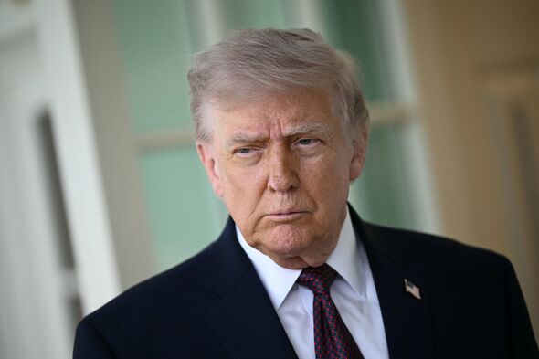 Iran rejects Trump’s ceasefire extension and vows to keep Strait of Hormuz closed