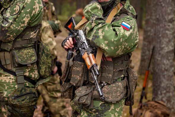 Putin humiliated as Russia begs ‘veterans and ex-Soviet soldiers’ to sign 3-year contracts