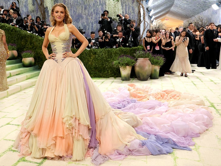 Blake Lively Arrives To Met Gala After Settling Justin Baldoni Legal Battle