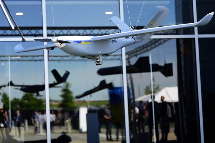 Canadian drones will head to Ukrainian battlefield under production deal