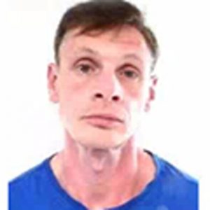 Convicted triple attempted murderer escapes prison after car valeting shift