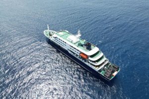 Hantavirus cruise ship hope for trapped Britons after three die