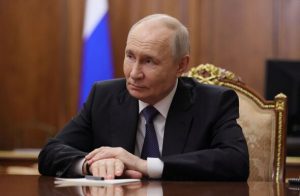 Horror WW3 warning as Russia ‘preparing to use tactical nuclear weapons on Ukraine’