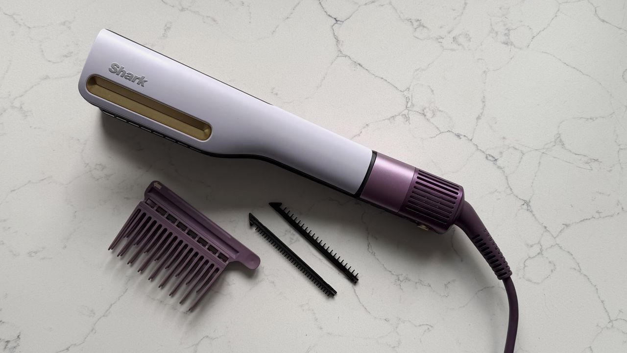 Shark’s SilkiPro Straight made my curly hair shine bright –I just wish it was easier to use