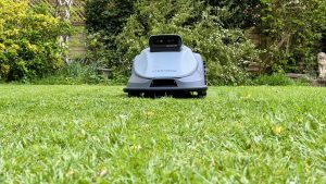 The TerraMow V1000 robot lawn mower is the perfect wire-free lawnbot for newbies and technophobes