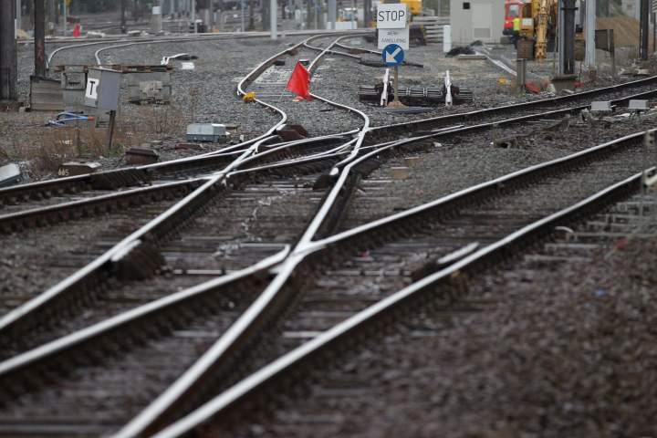 2 trains collide north of London, killing at least 1, U.K. police say