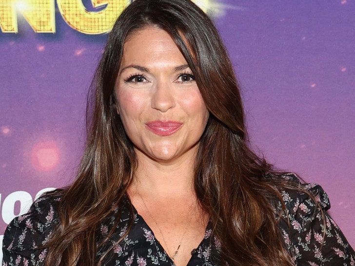 ‘Bachelorette’ DeAnna Pappas Says She’s Living Off Savings After Losing Job