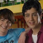 Former ‘Nickelodeon’ star leaves internet divided over income