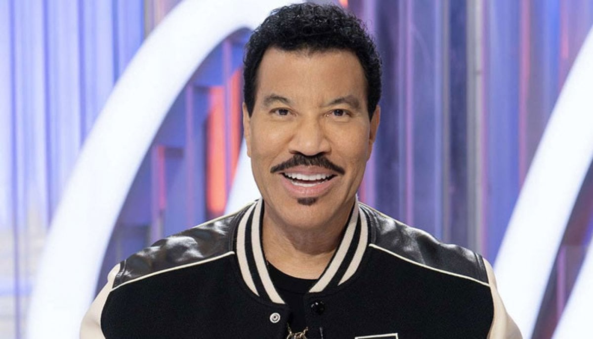 Lionel Richie sparks health concern as he stops mid concert feeling ‘dizzy’