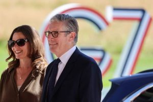 Starmer ramps up pressure on Putin with fresh Russia sanctions at G7 summit