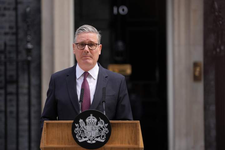 U.K.’s Keir Starmer announces he is resigning as prime minister
