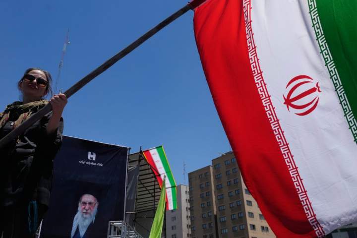 U.S. releases text of Iran deal by dictating it to journalists