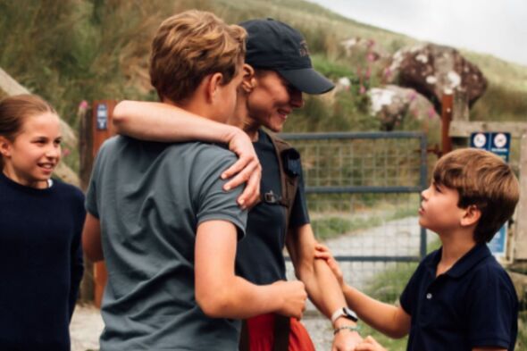 Everyone says the same thing as Prince Louis steals the show in new pictures