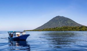 Indonesia horror as speedboat carrying 11 European tourist vanishes near Sulawesi Island