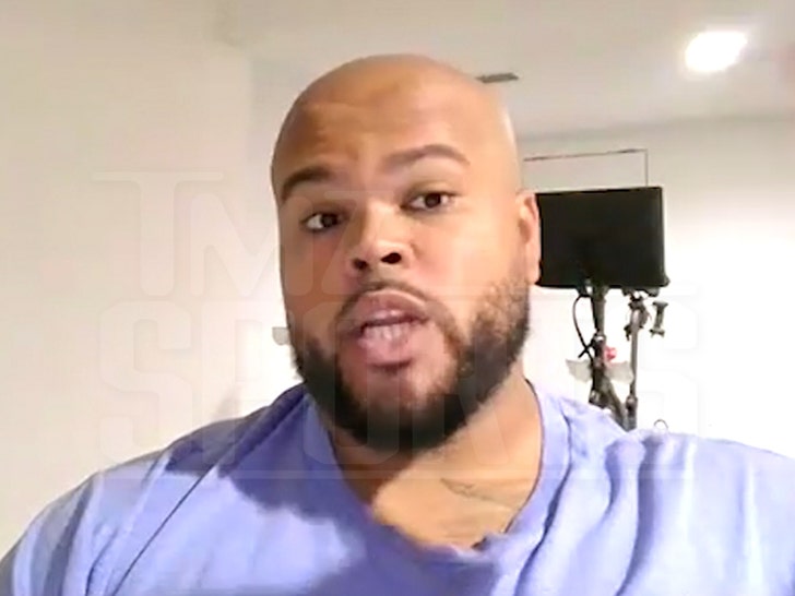 Jermaine Eluemunor Says Jaxson Dart Can Be Best QB In The NFL