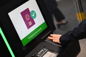Major airport boss urges EU switch off as ‘design flaw’ blamed for border chaos