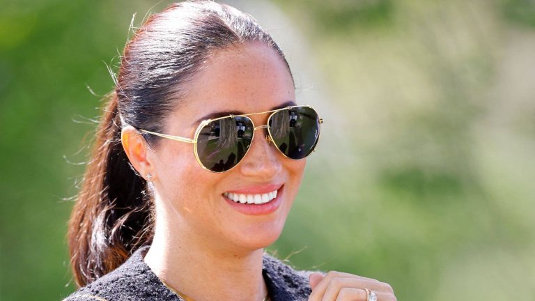 Meghan Markle is a heatwave bombshell in tiny leg-lengthening shorts