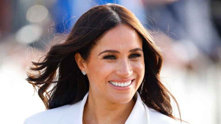 Meghan Markle returns to the US – wearing Kate Middleton’s most iconic accessory