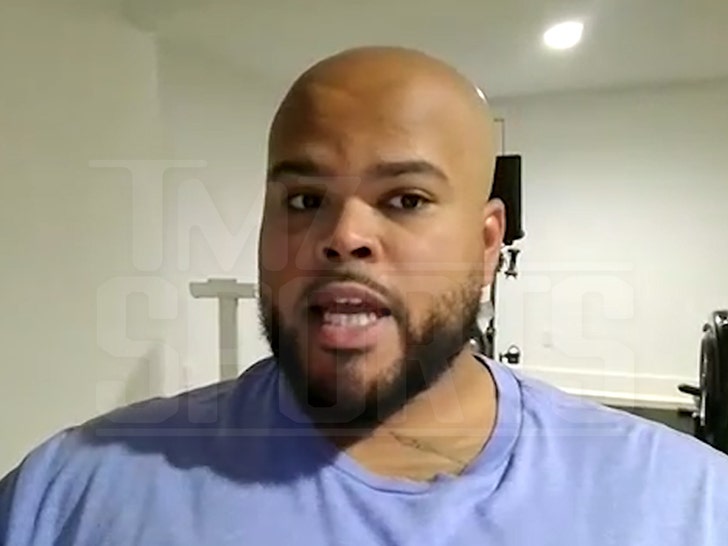 NY Giants Star Jermaine Eluemunor Wanted To Be Pro Soccer Player Growing Up In Europe