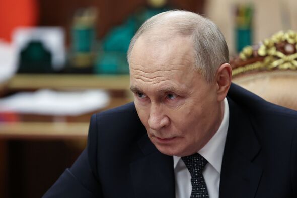 Putin elite are ‘spiders in a jar’ devouring each other, says expert