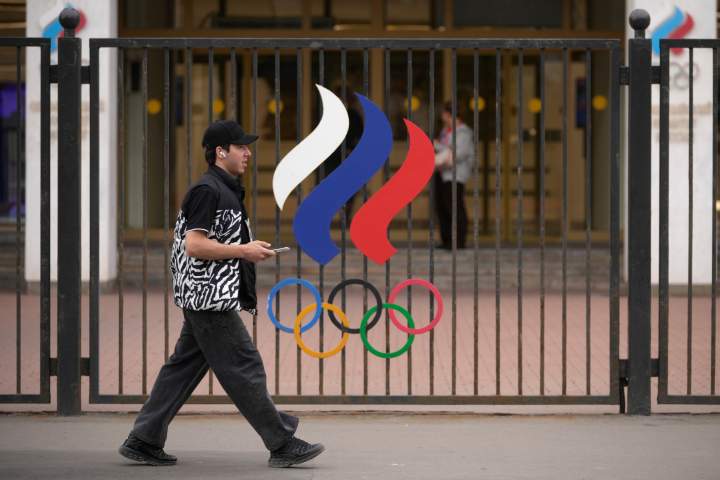 Russia at the Olympics? IOC lifts suspension on athletes