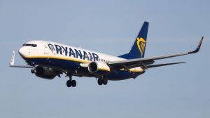 Ryanair flight heading to Edinburgh airport suffers ‘technical issue’ before landing