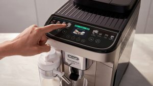 The new De’Longhi Magnifica Duo prepares 20 different coffee drinks at the tap of a button — and its 3-minute cold brew feature has me sold