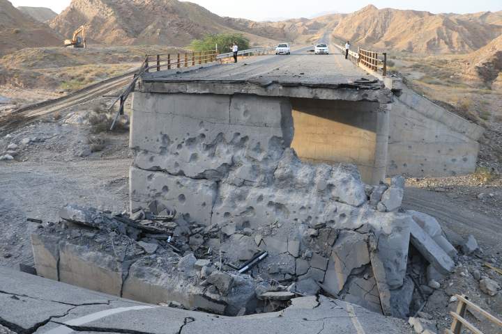 U.S. strikes Iran over troop deaths as campaign against Tehran continues